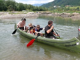 Raftingboot und Kanufahren mit dem Verein "potschnoss".