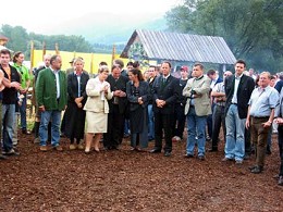 LH Waltraud Klasnic und Bürgermeister der Region eröffnen das Life-Aufest